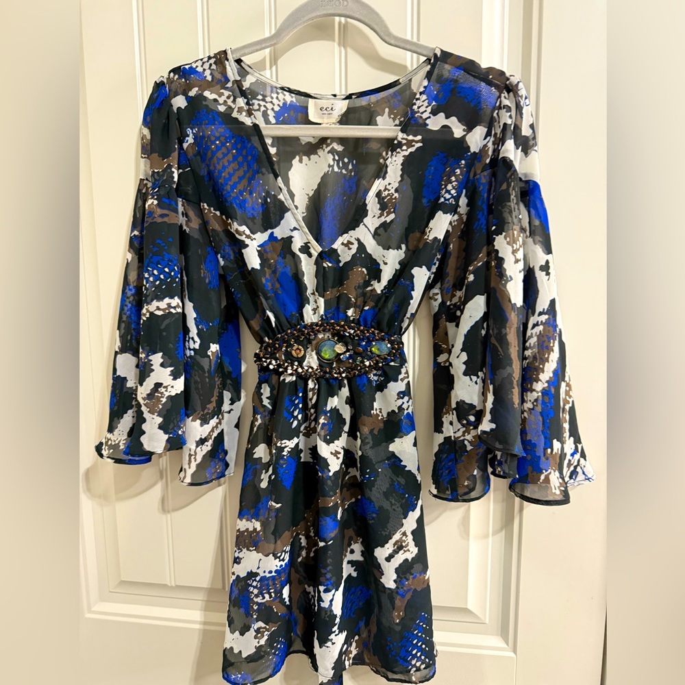 ECI Jeweled Waist Angel Sleeve V Neck Chiffon Tunic Blouse size 10